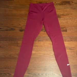 Nike dri fit leggings size xs